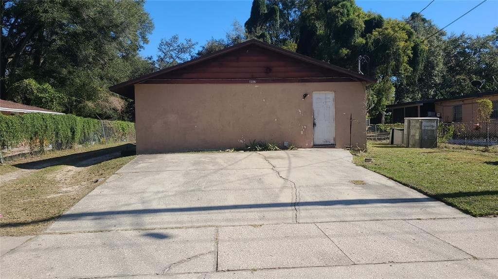 8417 N MULBERRY STREET UNIT A TAMPA, FL 33604