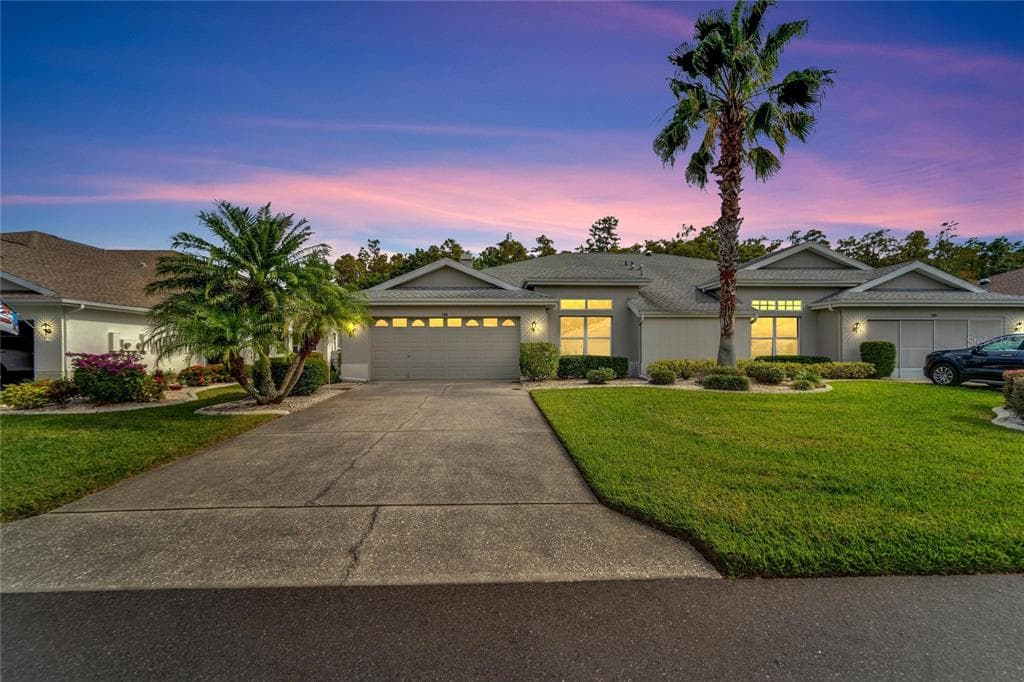 746 MCDANIEL STREET UNIT 105 SUN CITY CENTER, FL 33573
