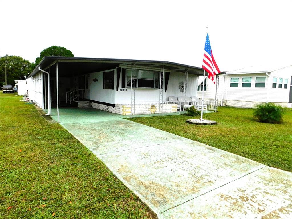 37251 SANDRA AVENUE ZEPHYRHILLS, FL 33542