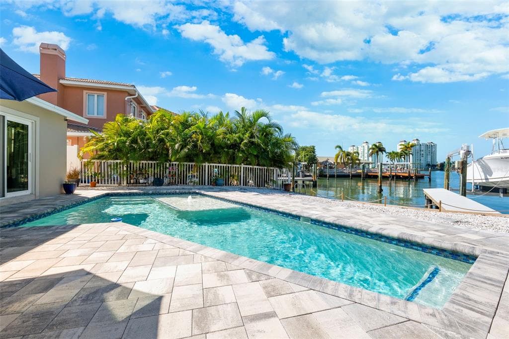 549 59TH AVENUE ST PETE BEACH, FL 33706