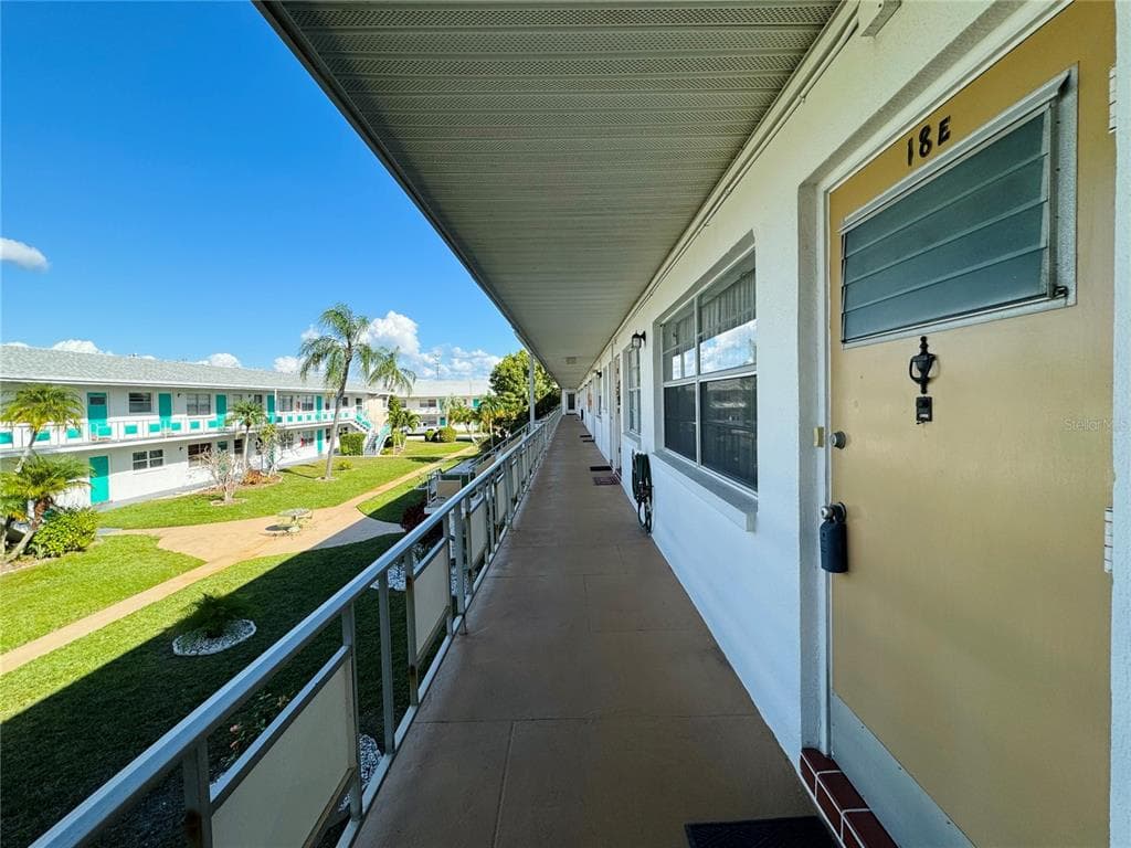 5940 21ST STREET N UNIT E 18 ST PETERSBURG, FL 33714