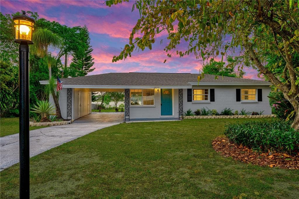 2522 S CRYSTAL LAKE DRIVE LAKELAND, FL 33801