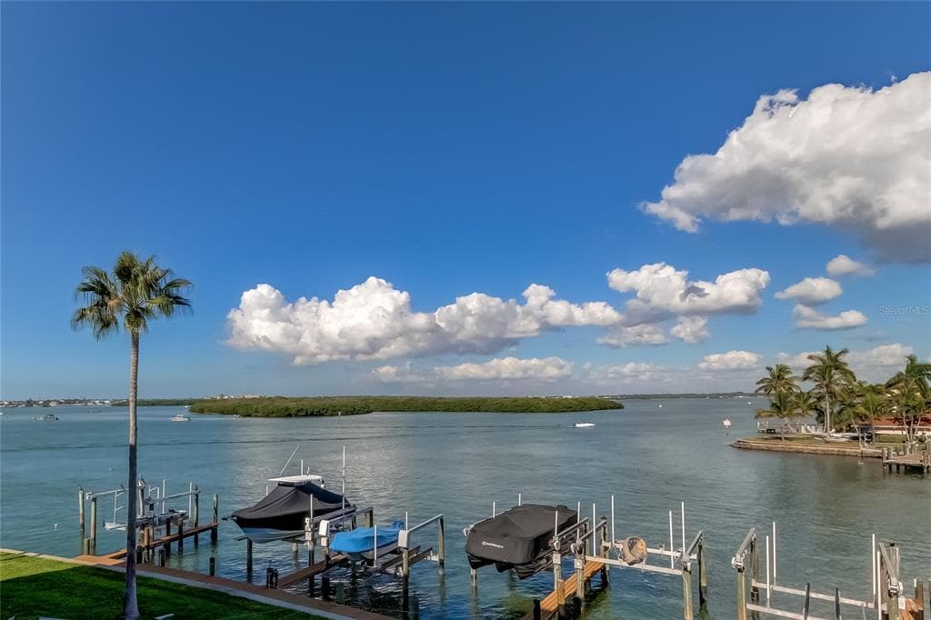 12525 3RD STREET E UNIT 203 TREASURE ISLAND, FL 33706