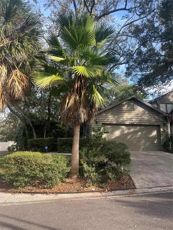 13729 LAZY OAK DRIVE UNIT 15