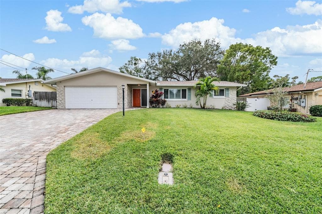 1249 ST ANDREWS DRIVE DUNEDIN, FL 34698