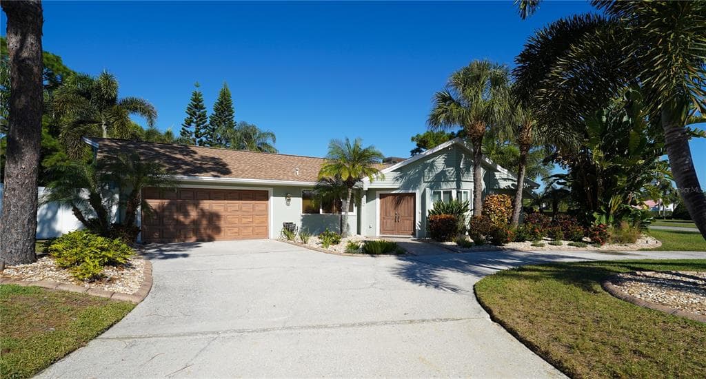 2860 FOX WOOD COURT
