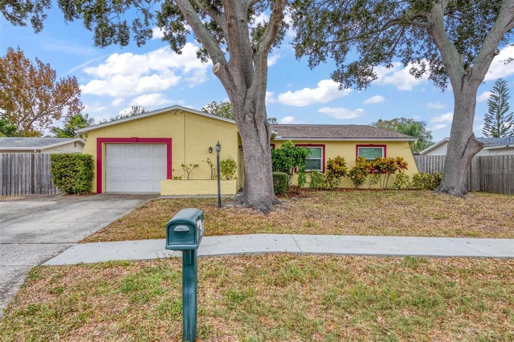 9265 80TH AVENUE SEMINOLE, FL 33777