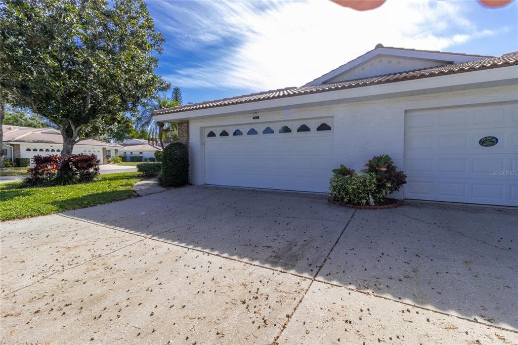 5621 GARDEN LAKES PALM BRADENTON, FL 34203