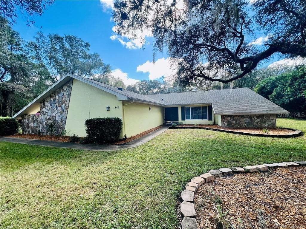 1566 W OLYMPIA STREET HERNANDO, FL 34442