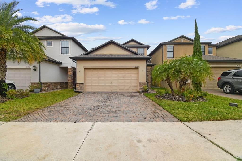 2715 GARDEN FALLS DRIVE BRANDON, FL 33511