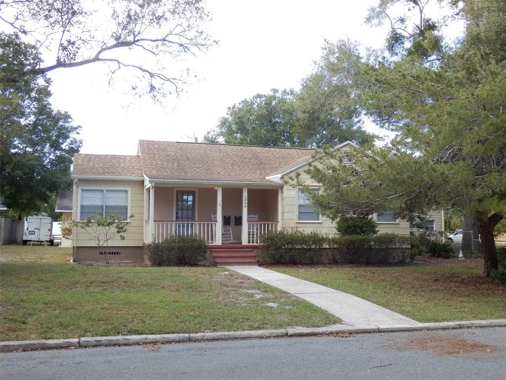 1046 YALE STREET N ST PETERSBURG, FL 33713