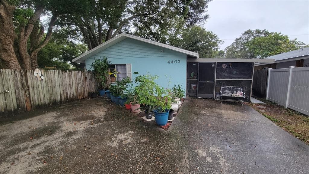 4402 44TH AVENUE N ST PETERSBURG, FL 33714