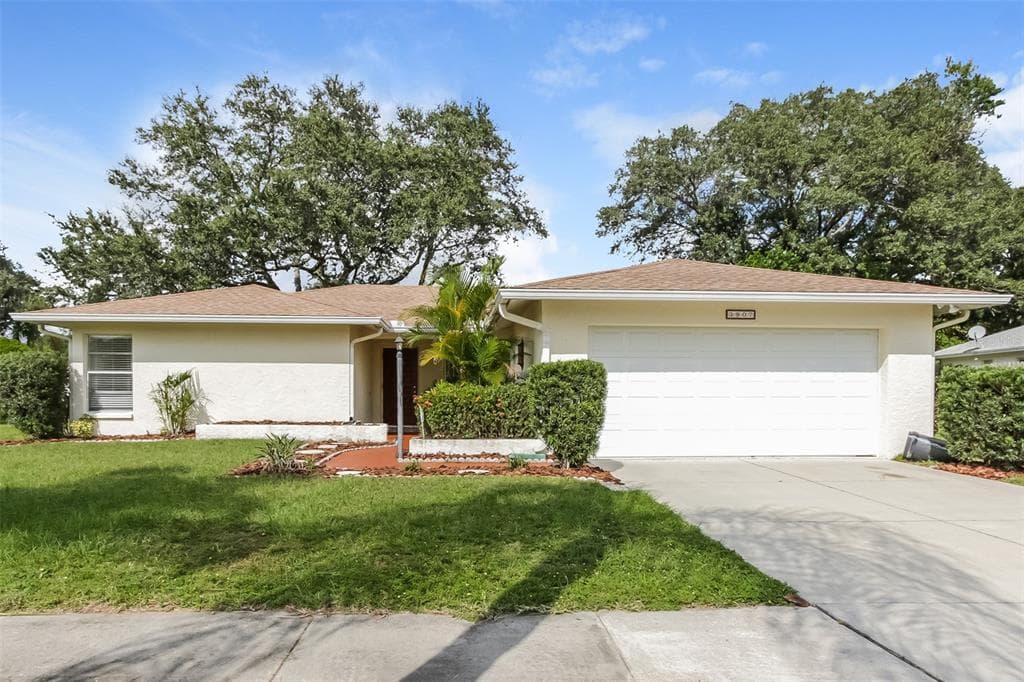 3907 LEMONWOOD DRIVE SARASOTA, FL 34232
