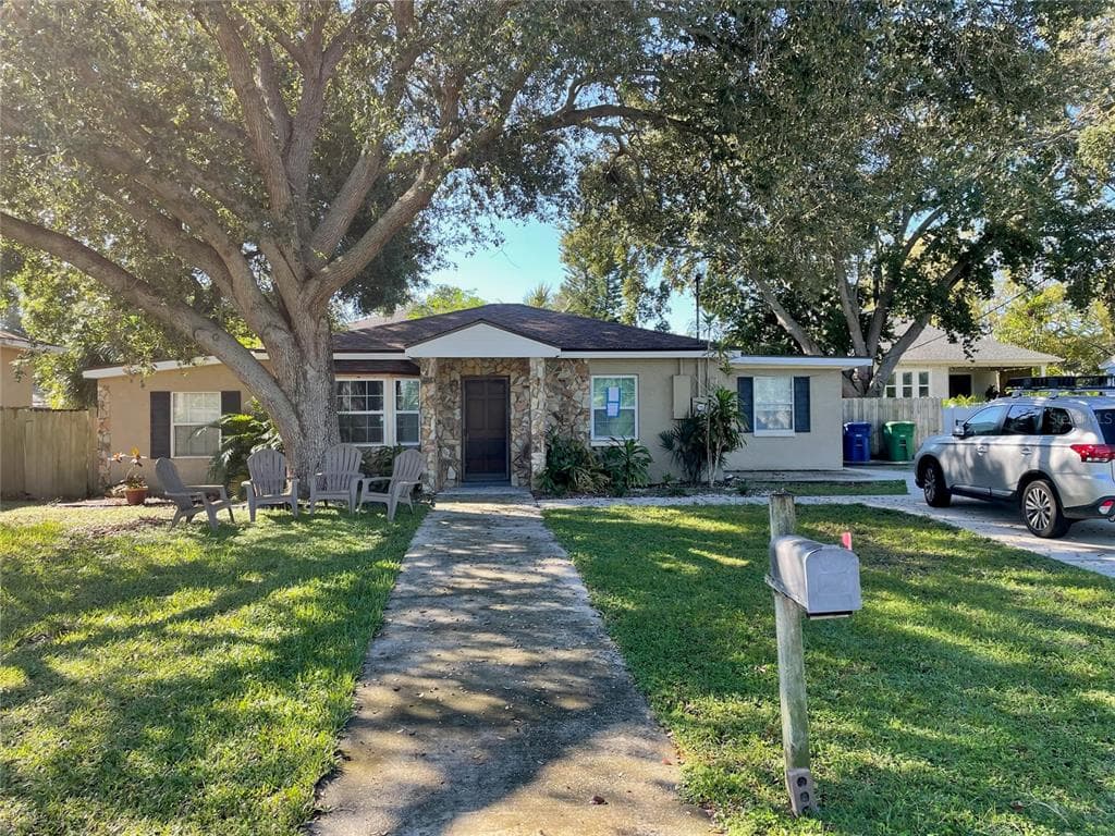 3016 W MEADOW STREET TAMPA, FL 33611