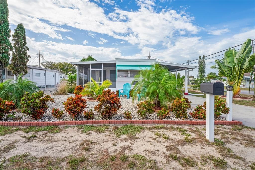 1949 LULLABY DRIVE HOLIDAY, FL 34691