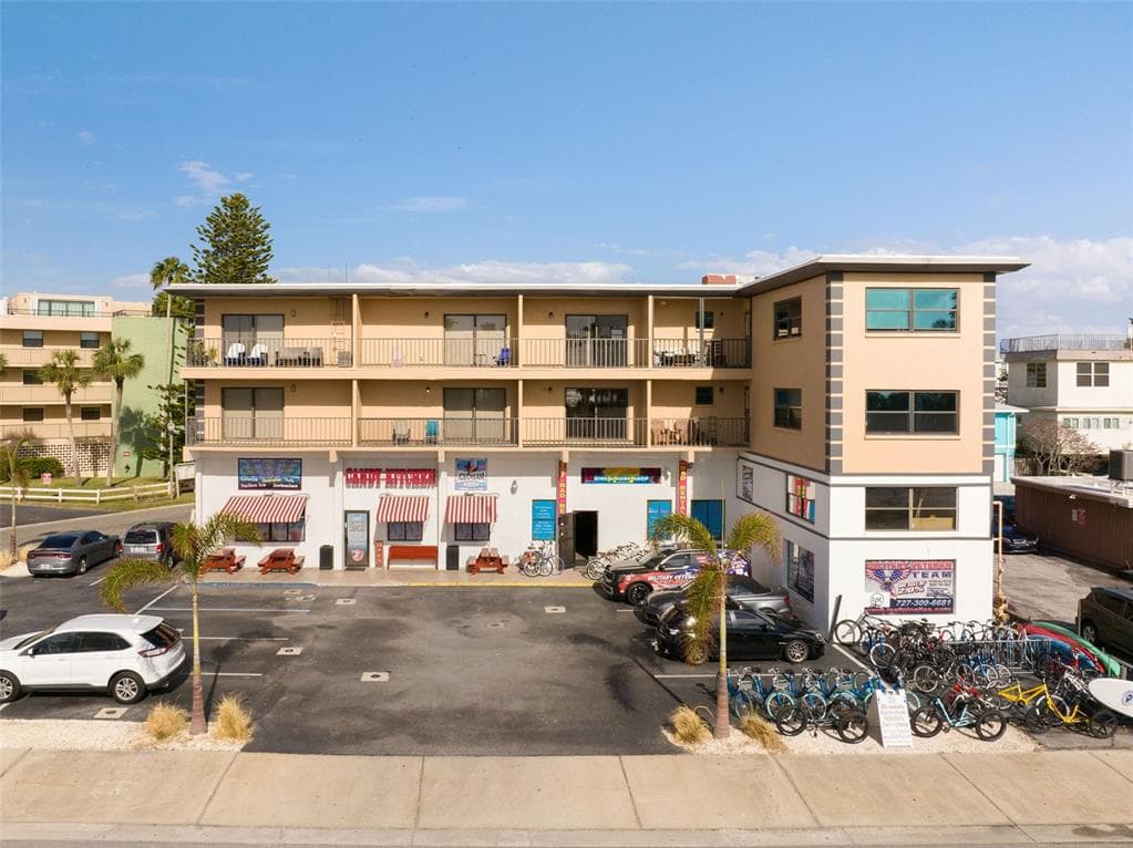 18131 GULF BOULEVARD UNIT CC REDINGTON SHORES, FL 33708