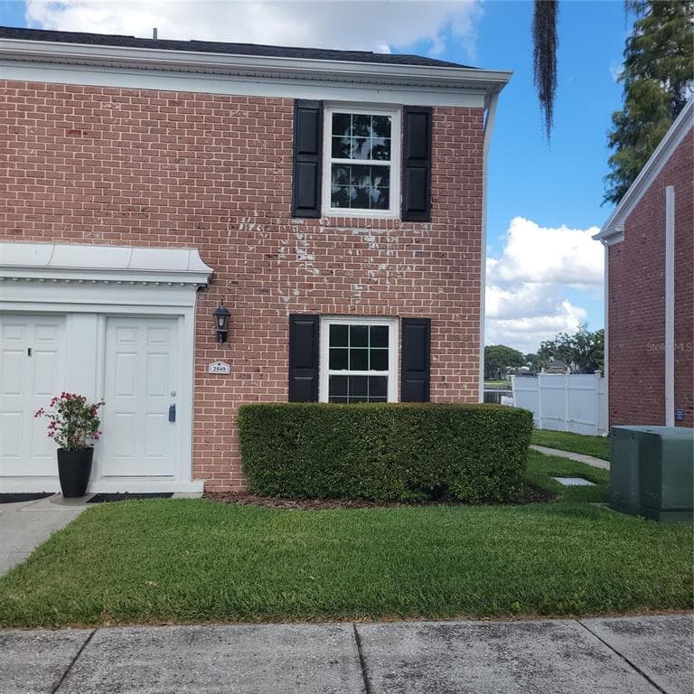 2549 CEDAR CYPRESS COURT TAMPA, FL 33618