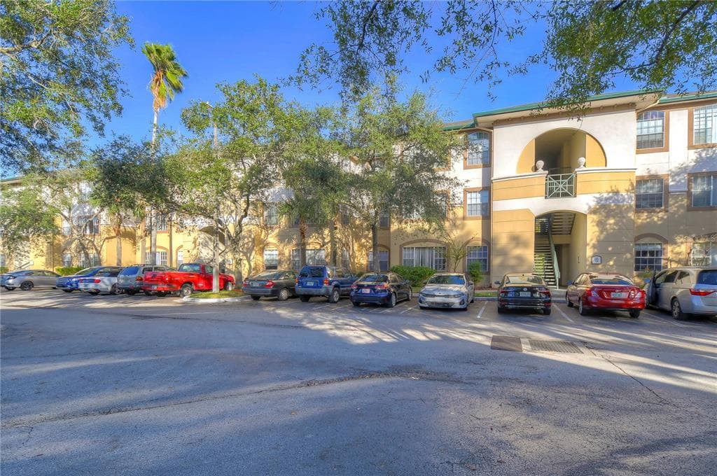 17102 CARRINGTON PARK DRIVE UNIT 322 TAMPA, FL 33647