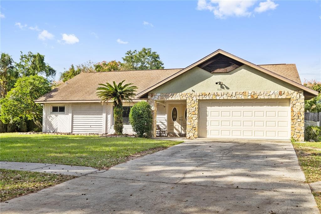 1621 S DOVER ROAD DOVER, FL 33527