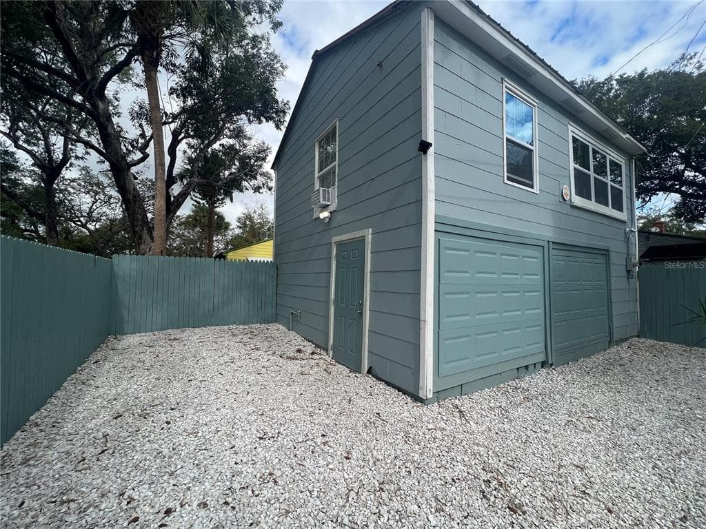 242 TAYLOR AVENUE S UNIT 1/2 ST PETERSBURG, FL 33705