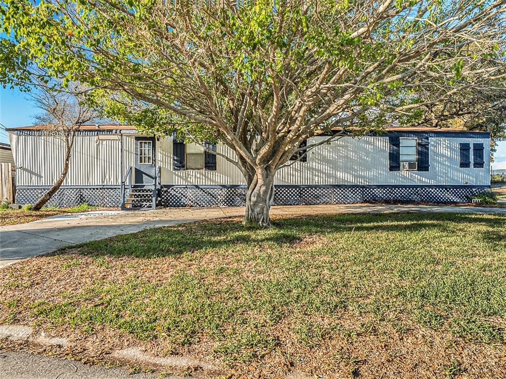 847 RIVERVIEW LANE TARPON SPRINGS, FL 34689