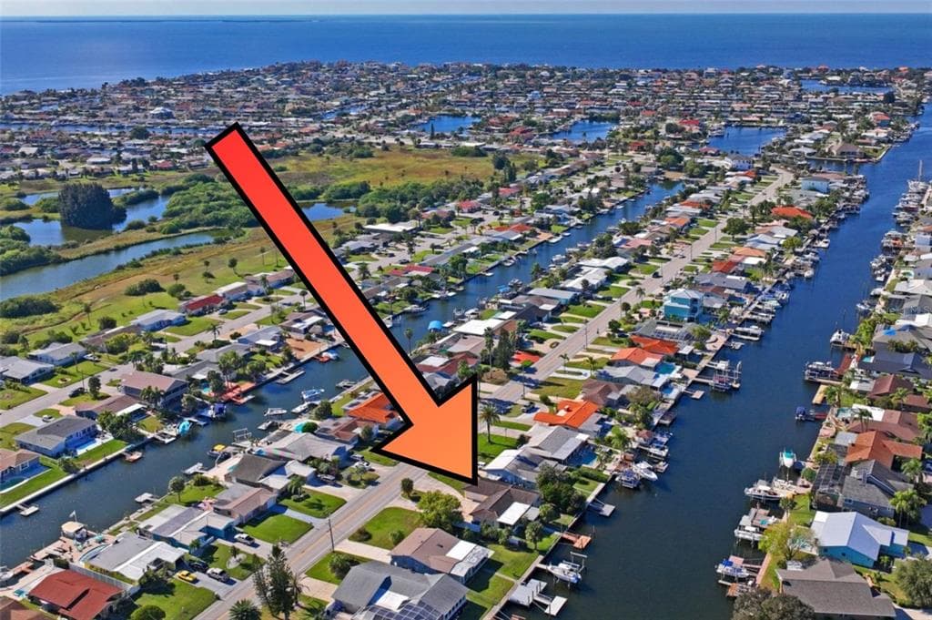 4121 FLORAMAR TERRACE NEW PORT RICHEY, FL 34652