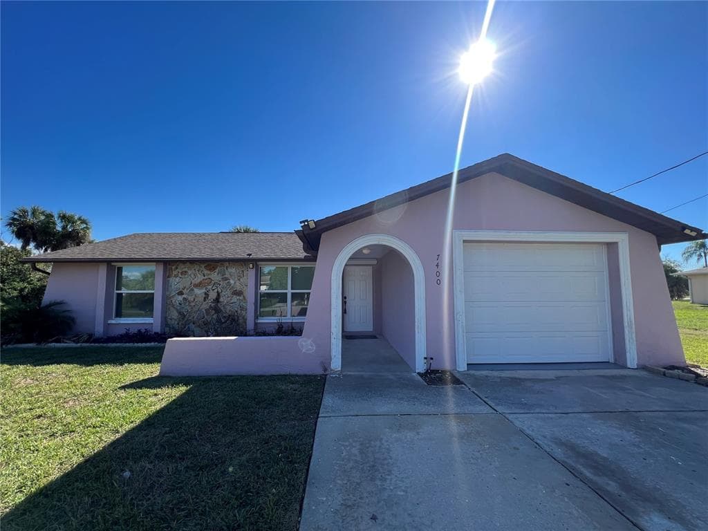 7400 MAKO DRIVE HUDSON, FL 34667