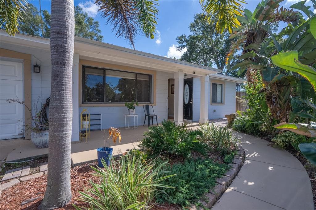 5386 35TH TERRACE N ST PETERSBURG, FL 33710