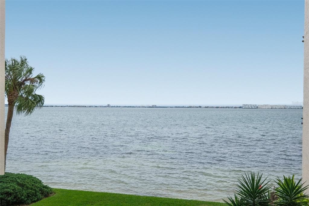 5729 PUERTA DEL SOL BOULEVARD S UNIT 277 ST PETERSBURG, FL 33715