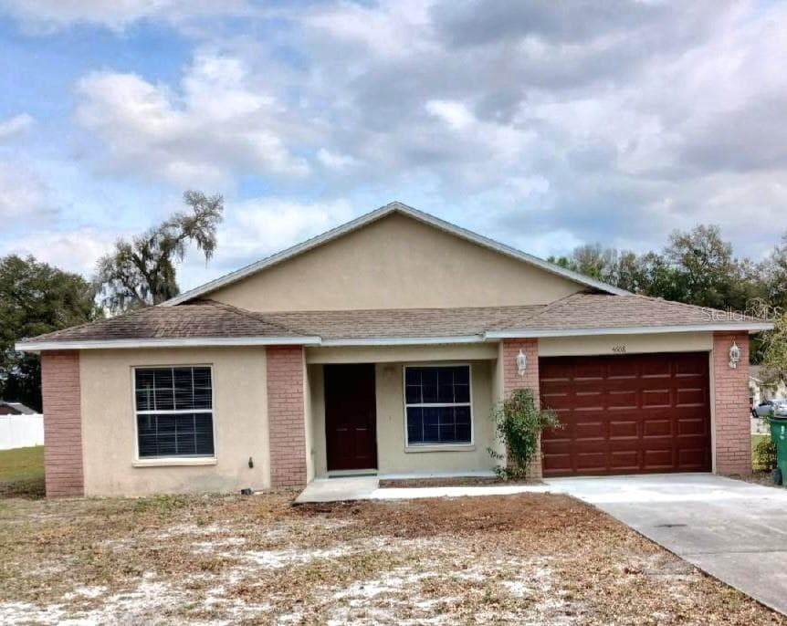 4608 EAGLE RANCH DRIVE ZEPHYRHILLS, FL 33542