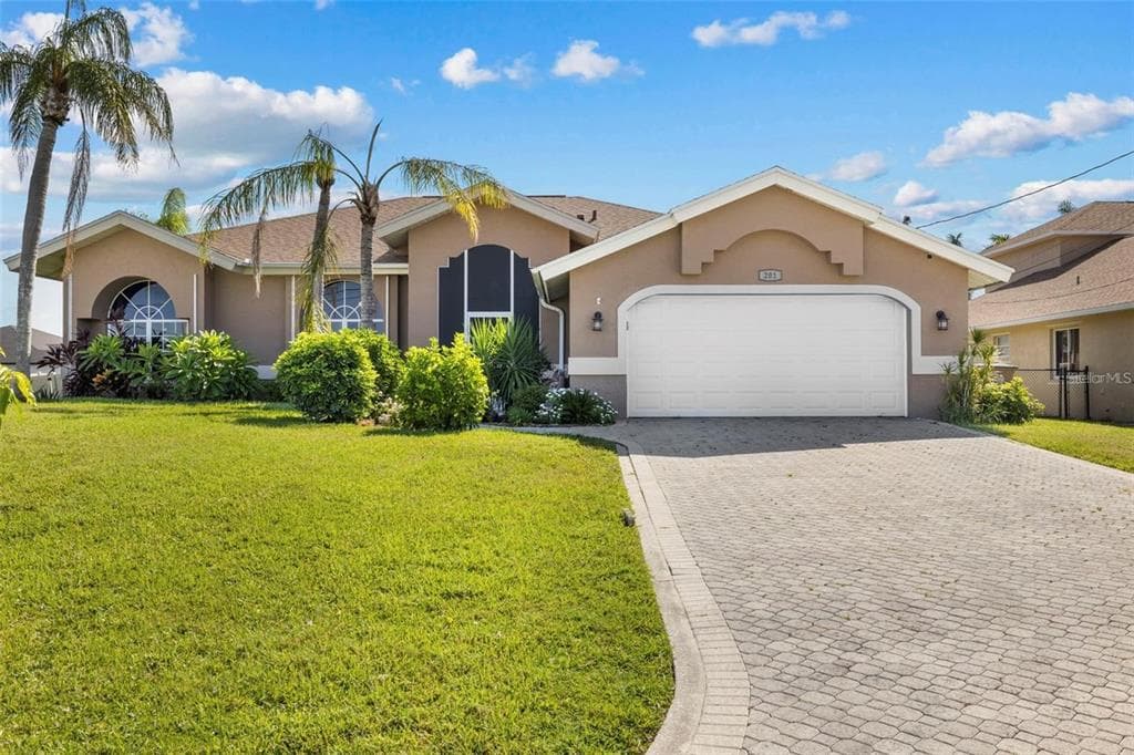 201 SE 4TH PLACE CAPE CORAL, FL 33990