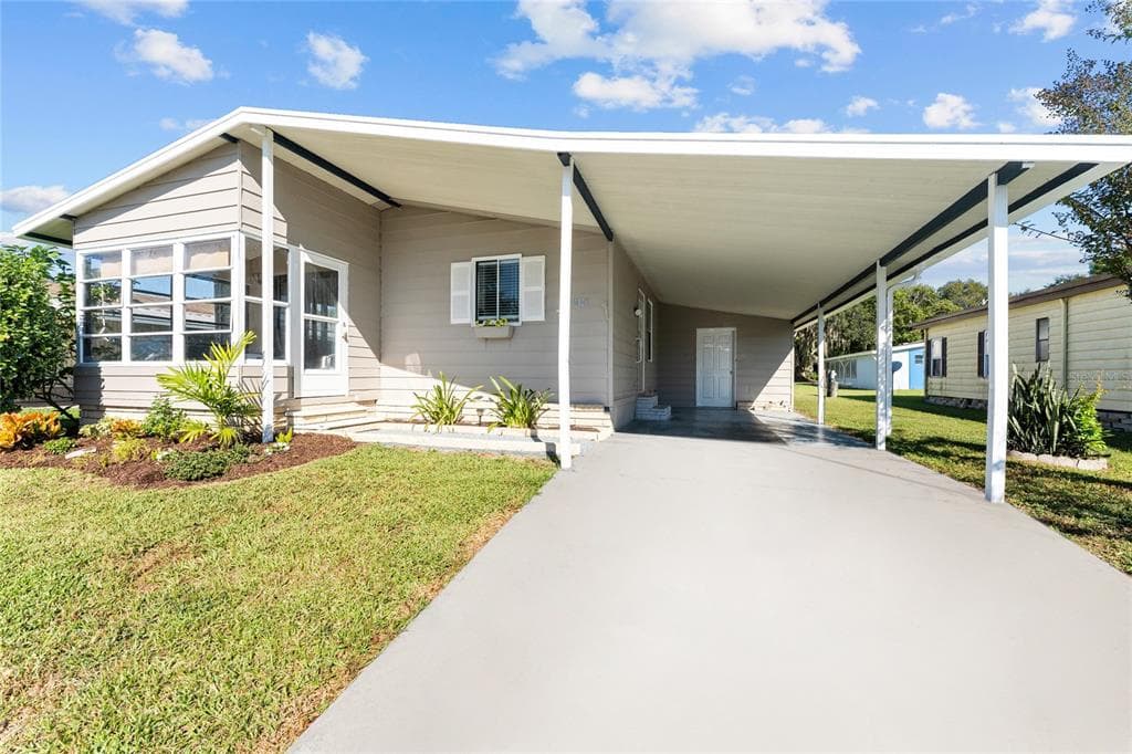36127 COLEUS AVENUE ZEPHYRHILLS, FL 33541