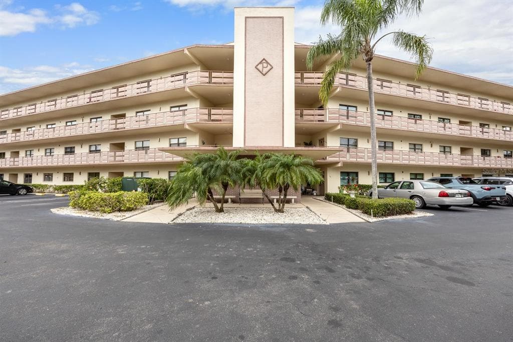 6188 80TH STREET N UNIT 309 ST PETERSBURG, FL 33709