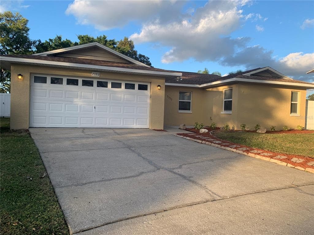 7353 118TH DRIVE LARGO, FL 33773