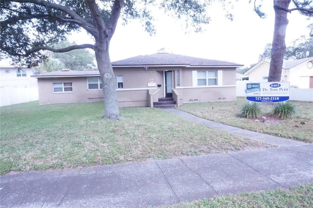 6465 1ST AVENUE S ST PETERSBURG, FL 33707