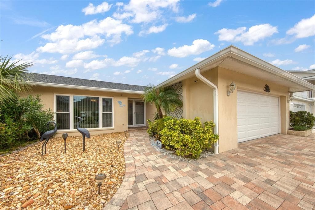 300 HARBOR PASSAGE CLEARWATER, FL 33767