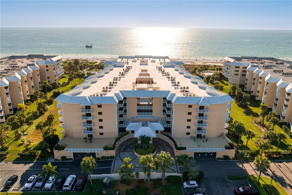 6600 SUNSET WAY UNIT 120 ST PETE BEACH, FL 33706