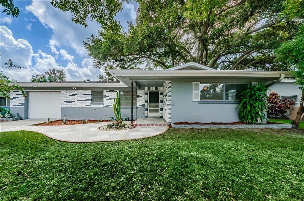 1349 N LOTUS DRIVE DUNEDIN, FL 34698