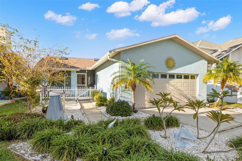 6445 DRAKE COURT NEW PORT RICHEY, FL 34652