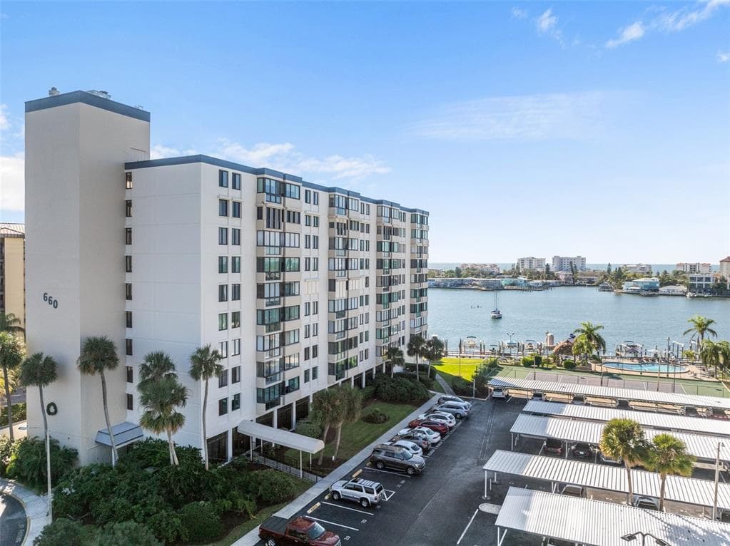 660 ISLAND WAY UNIT 1008