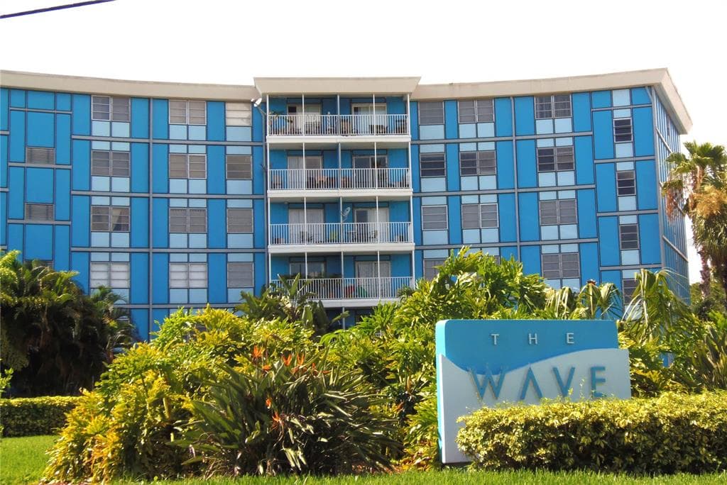 3315 58TH AVENUE S UNIT 310 ST PETERSBURG, FL 33712