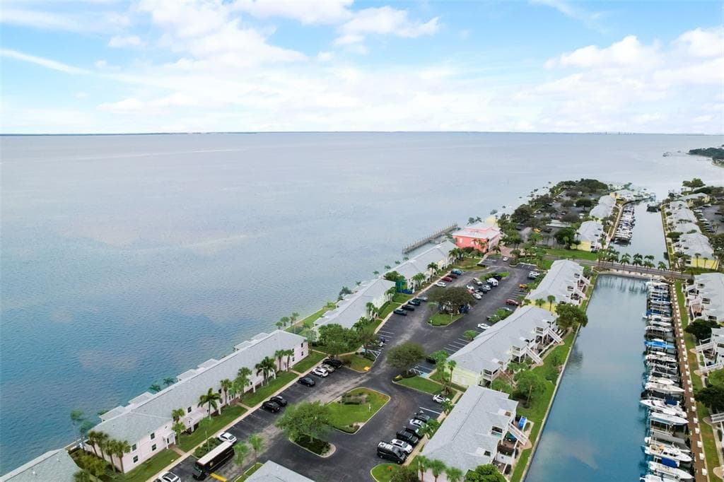 4890 COQUINA KEY DRIVE SE UNIT C ST PETERSBURG, FL 33705