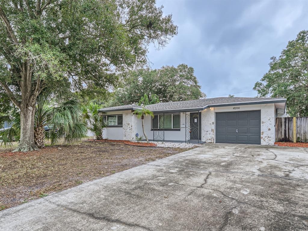 4594 17TH AVENUE N ST PETERSBURG, FL 33713