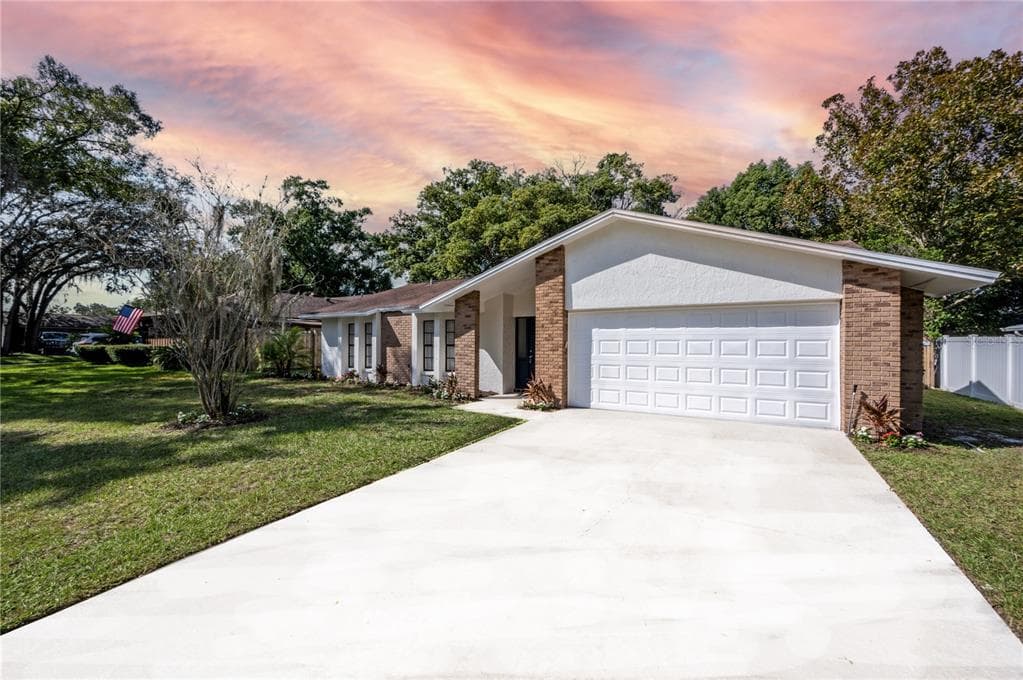 17524 MEADOWBRIDGE DRIVE LUTZ, FL 33549