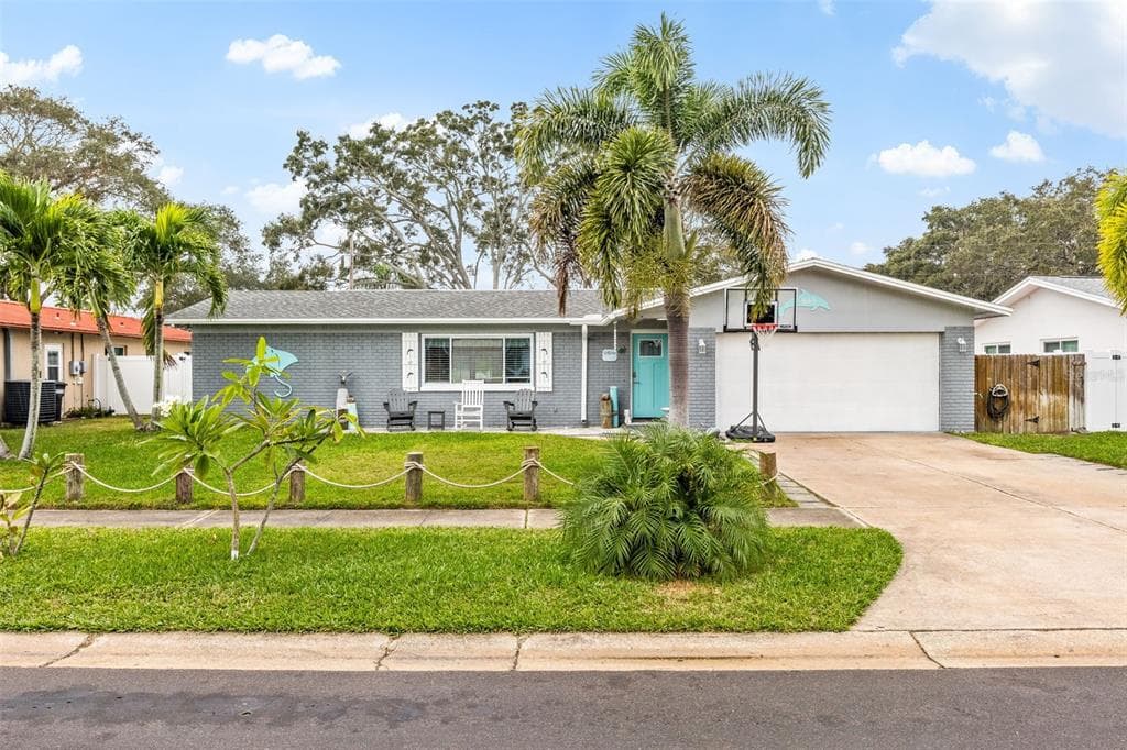 1848 PRINCETON DRIVE CLEARWATER, FL 33765