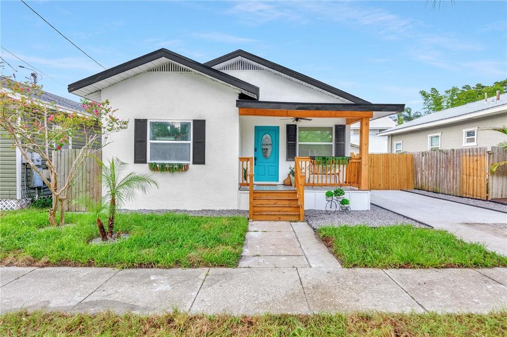 204 E CHELSEA STREET TAMPA, FL 33603