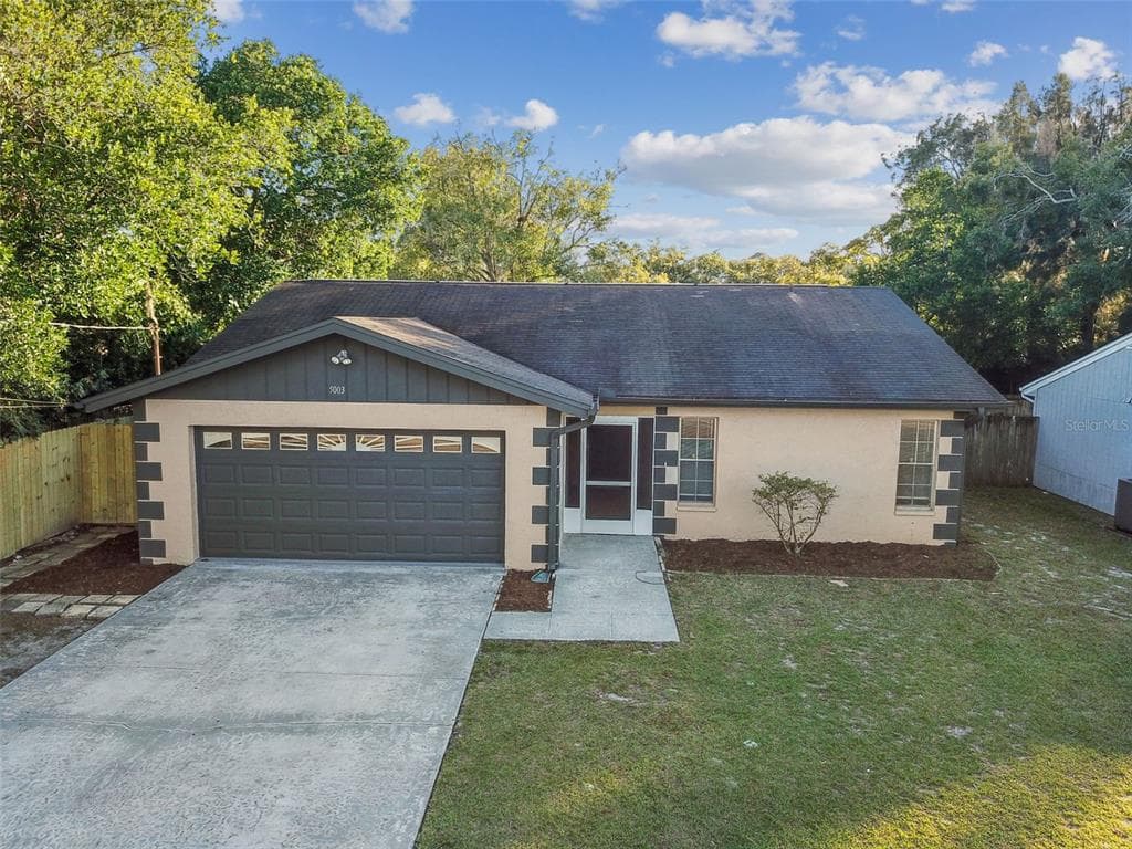 5003 WHITEWAY DRIVE TAMPA, FL 33617
