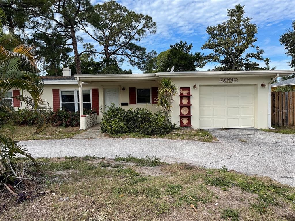 1844 BAYSHORE BOULEVARD DUNEDIN, FL 34698