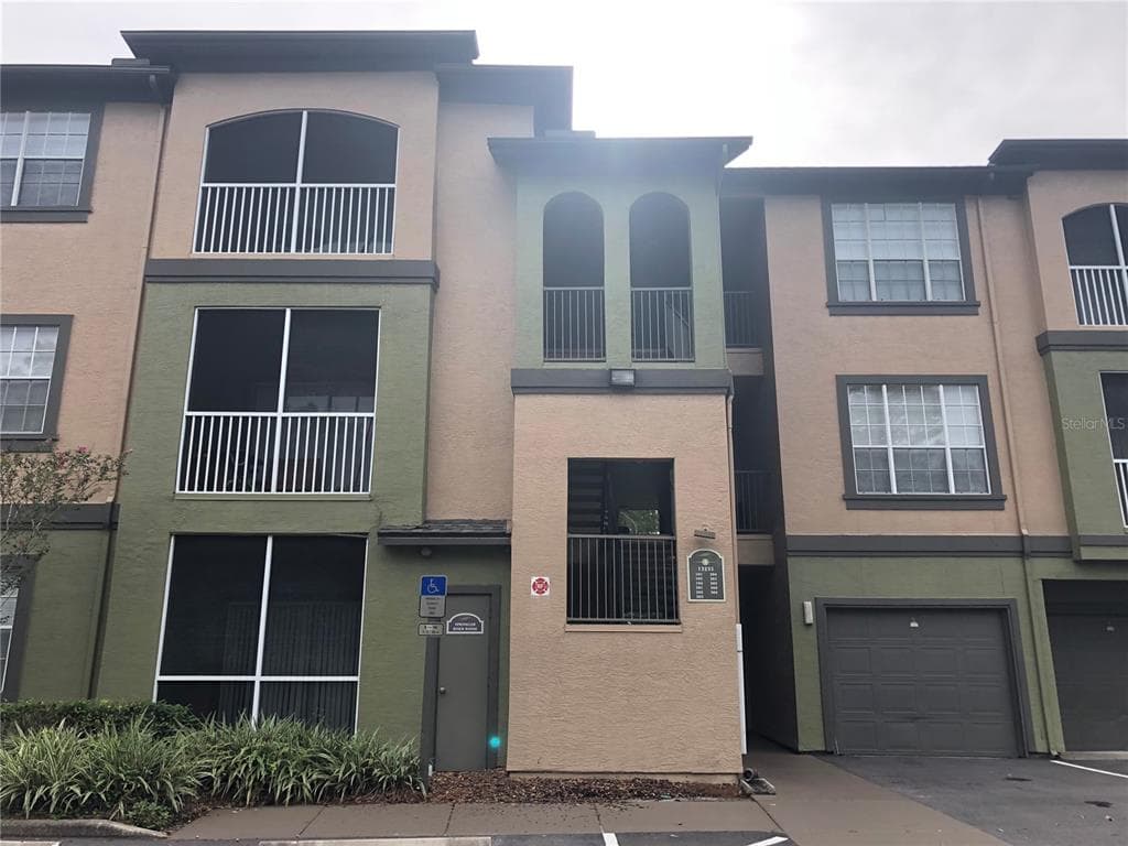 13235 SANCTUARY COVE DRIVE UNIT 303 TEMPLE TERRACE, FL 33637