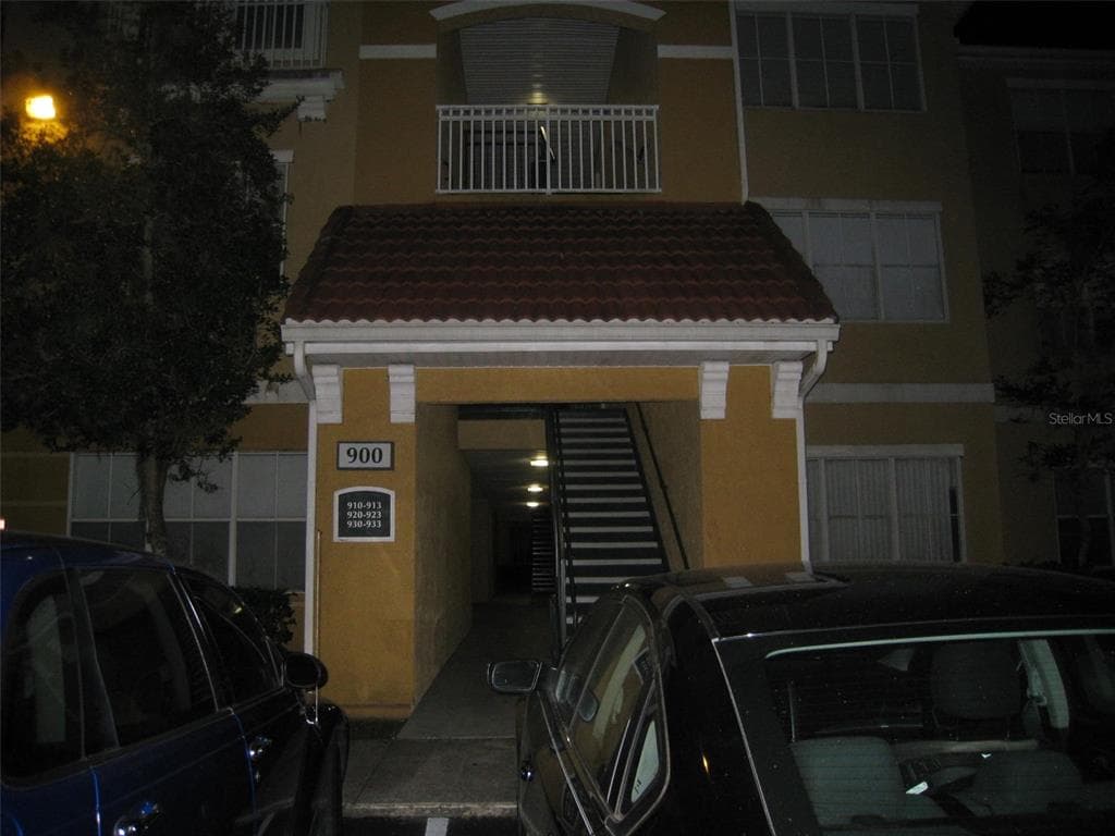 18001 RICHMOND PLACE DRIVE UNIT 931 TAMPA, FL 33647